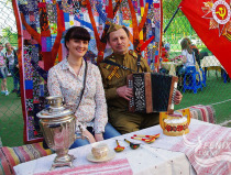 Лучший гармонист на 9 мая Москва. Гармонист на праздник,  юбилей и корпоратив в Москве.