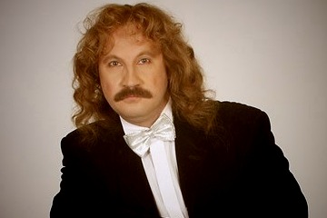 Двойник Николаева на праздник в Москве