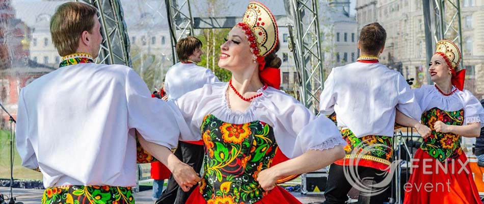 Артисты на день города в Москве.