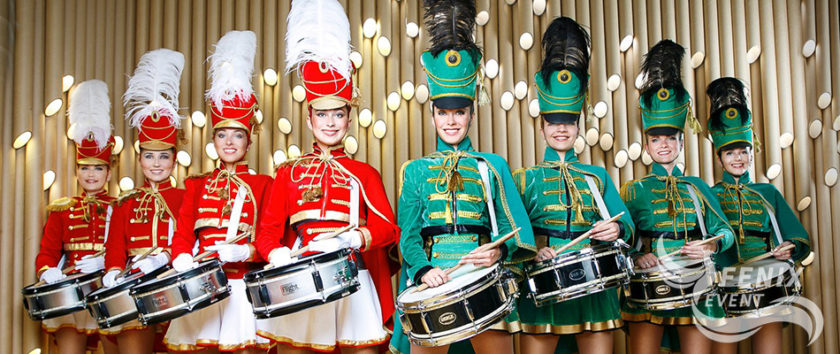 Заказать барабанщиц на копроратив и праздник в Москве - барабанщицы мажоретки на встречу гостей, шоу барабанщиц в Москве